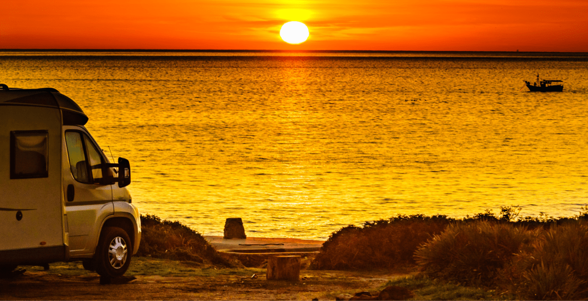 Kelionė kemperiu ir miegas